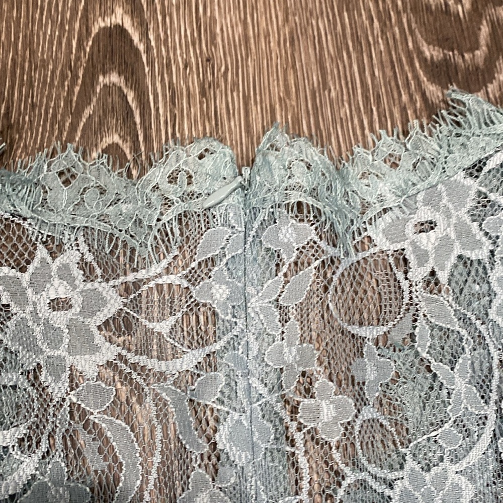 BCBG lace dress - Picture 3 of 4